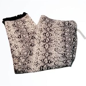 Joe Benbasset Black White High Rise Snake Print Ankle Pants Fringe Size 22 NWT